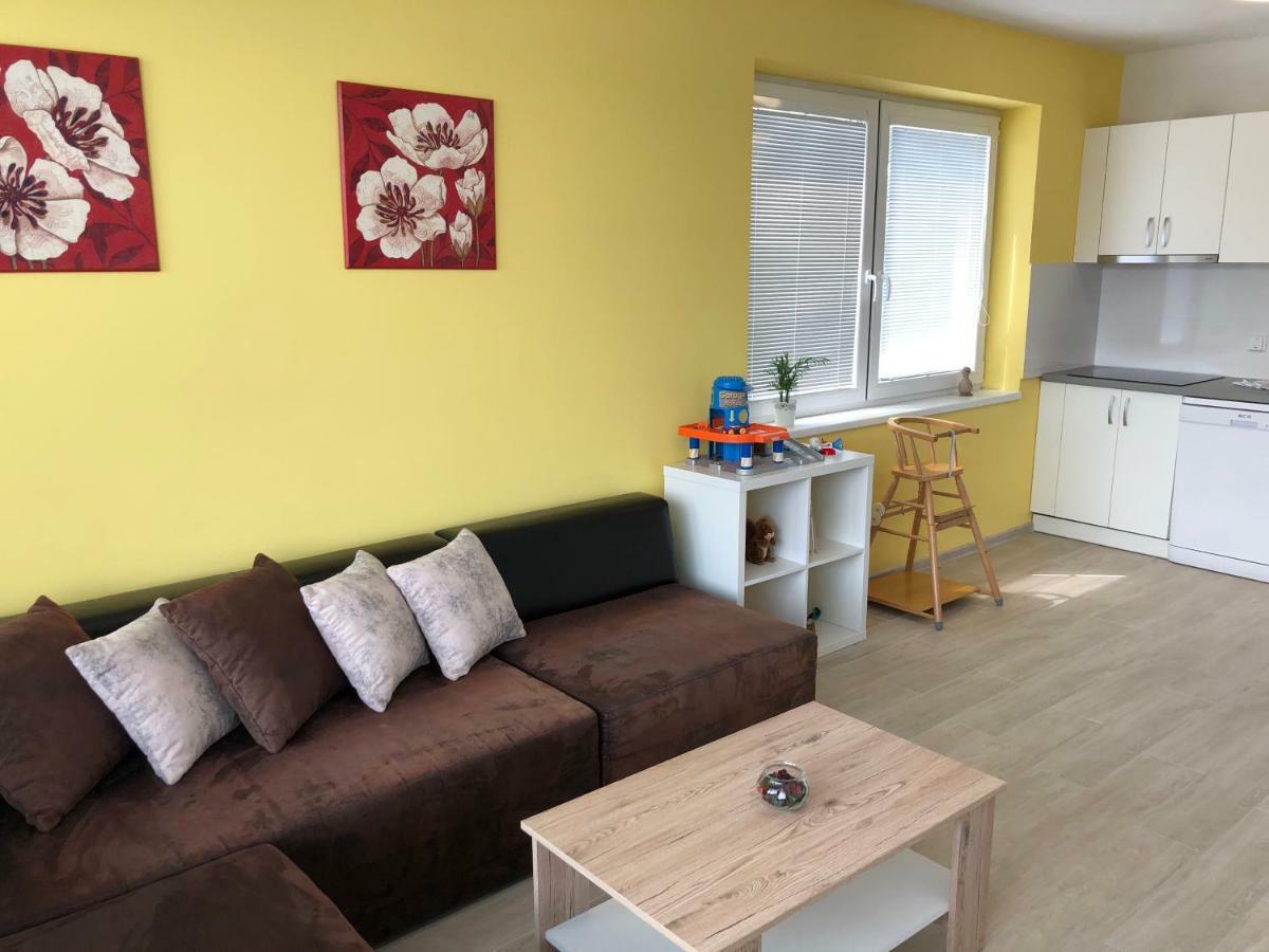 Apartmany Leto Frydek-Mistek Bagian luar foto