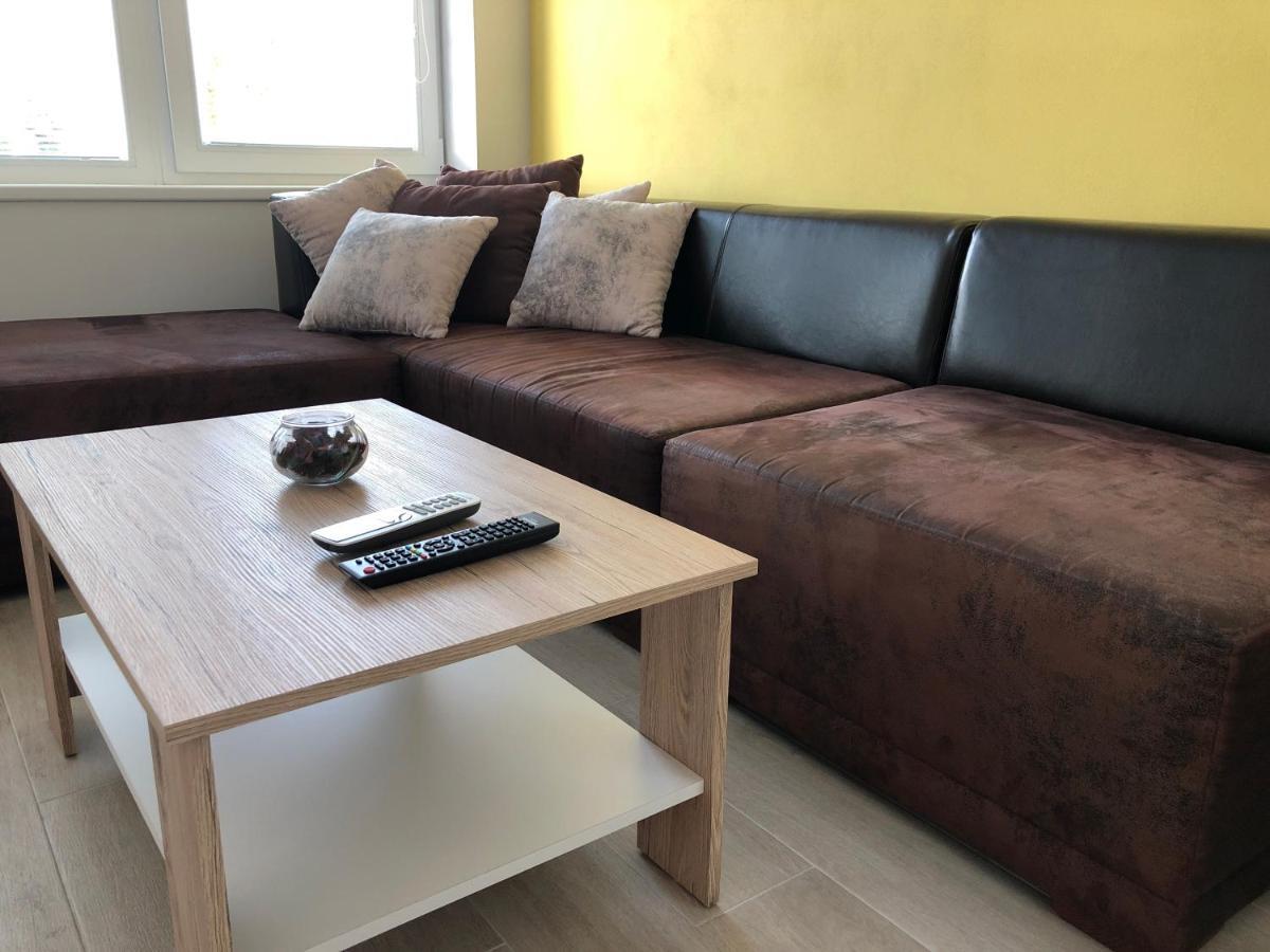 Apartmany Leto Frydek-Mistek Bagian luar foto